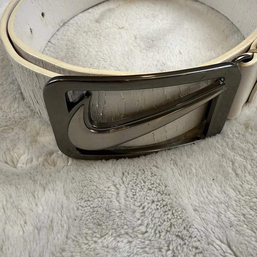 Nike Golf‎ Belt White with Gunmetal Swoosh Logo Buckle Mens Athletic Casual